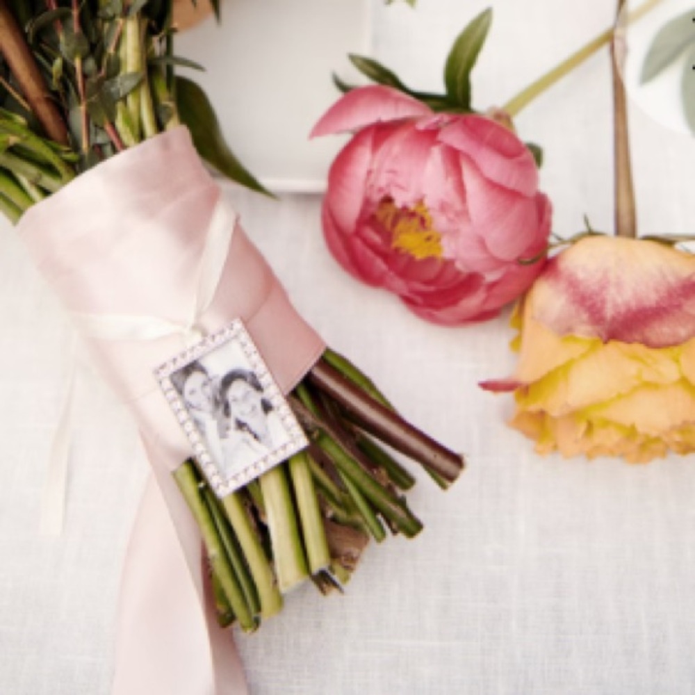 NWTS Elegant Silver Bouquet Charms